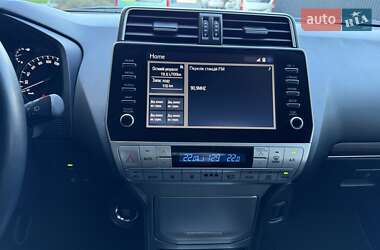 Внедорожник / Кроссовер Toyota Land Cruiser Prado 2021 в 