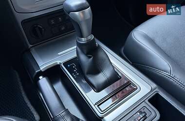 Внедорожник / Кроссовер Toyota Land Cruiser Prado 2021 в 