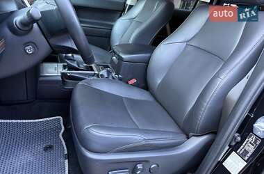 Внедорожник / Кроссовер Toyota Land Cruiser Prado 2021 в 