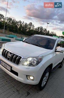 Внедорожник / Кроссовер Toyota Land Cruiser Prado 2010 в Днепре