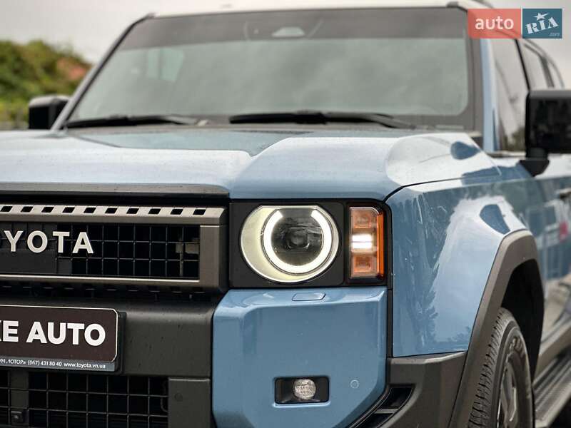 Позашляховик / Кросовер Toyota Land Cruiser Prado 2024 в Києві