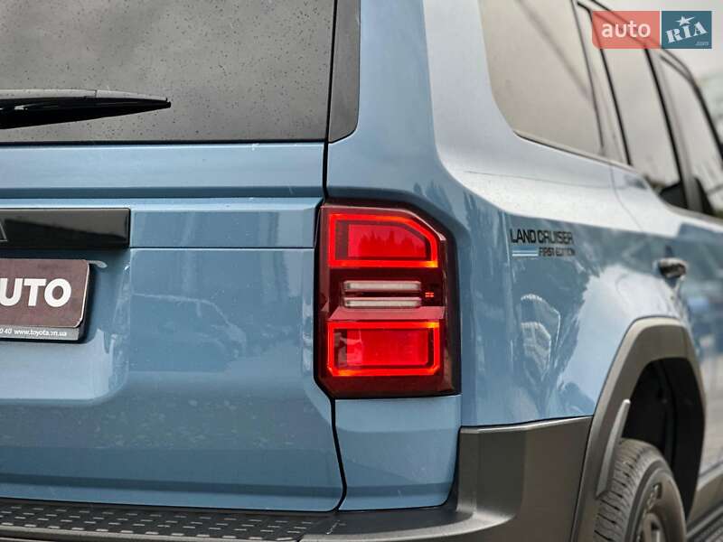 Позашляховик / Кросовер Toyota Land Cruiser Prado 2024 в Києві
