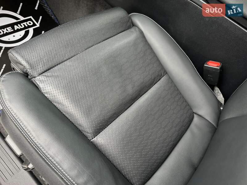 Позашляховик / Кросовер Toyota Land Cruiser Prado 2024 в Києві