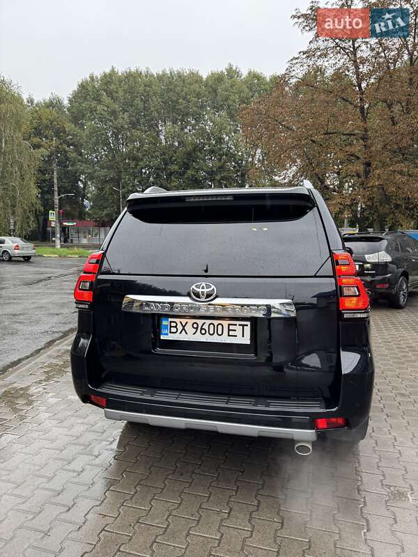 Внедорожник / Кроссовер Toyota Land Cruiser Prado 2019 в Хмельницком