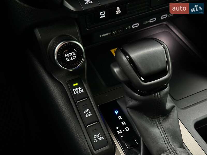 Позашляховик / Кросовер Toyota Land Cruiser Prado 2024 в Києві