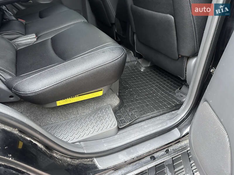 Позашляховик / Кросовер Toyota Land Cruiser Prado 2008 в Рівному фото 28 Позашляховик / Кросовер Toyota Land Cruiser Prado 2008 в Рівному