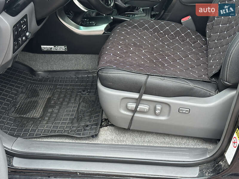 Позашляховик / Кросовер Toyota Land Cruiser Prado 2008 в Рівному фото 35 Позашляховик / Кросовер Toyota Land Cruiser Prado 2008 в Рівному