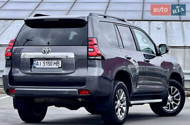 Позашляховик / Кросовер Toyota Land Cruiser Prado 2018 в 