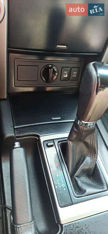 Внедорожник / Кроссовер Toyota Land Cruiser Prado 2011 в Черновцах