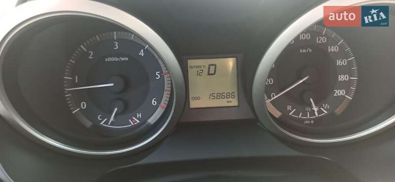 Внедорожник / Кроссовер Toyota Land Cruiser Prado 2011 в Черновцах