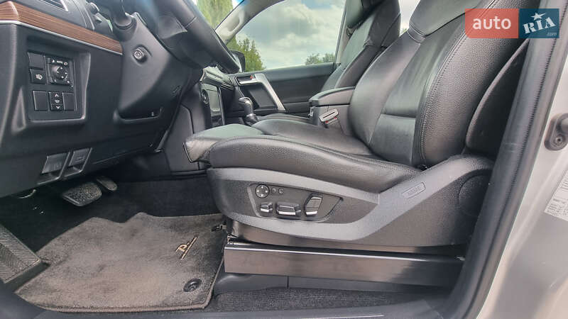 Позашляховик / Кросовер Toyota Land Cruiser Prado 2022 в Полтаві фото 12 Позашляховик / Кросовер Toyota Land Cruiser Prado 2022 в Полтаві