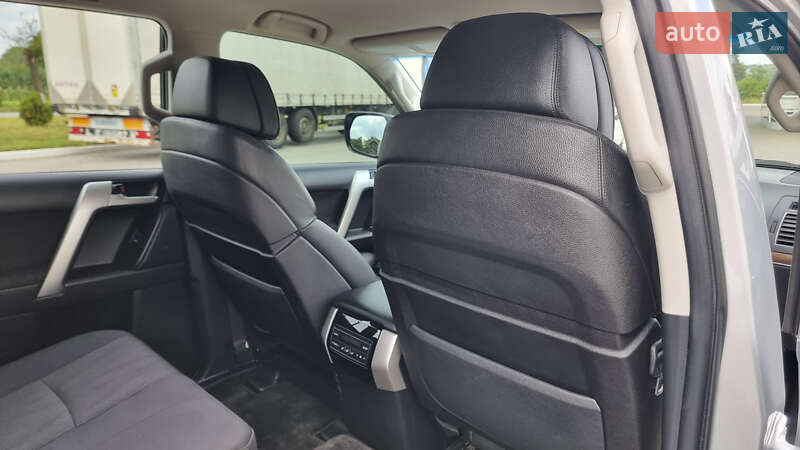 Позашляховик / Кросовер Toyota Land Cruiser Prado 2022 в Полтаві фото 15 Позашляховик / Кросовер Toyota Land Cruiser Prado 2022 в Полтаві