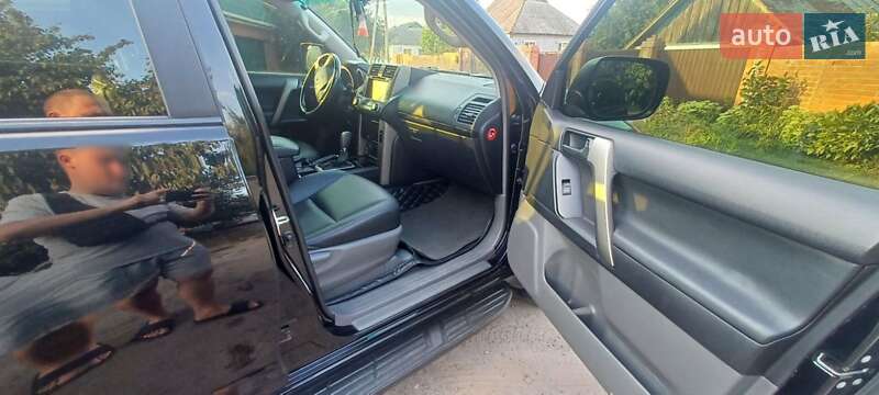 Внедорожник / Кроссовер Toyota Land Cruiser Prado 2012 в Ахтырке фото 11 Внедорожник / Кроссовер Toyota Land Cruiser Prado 2012 в Ахтырке