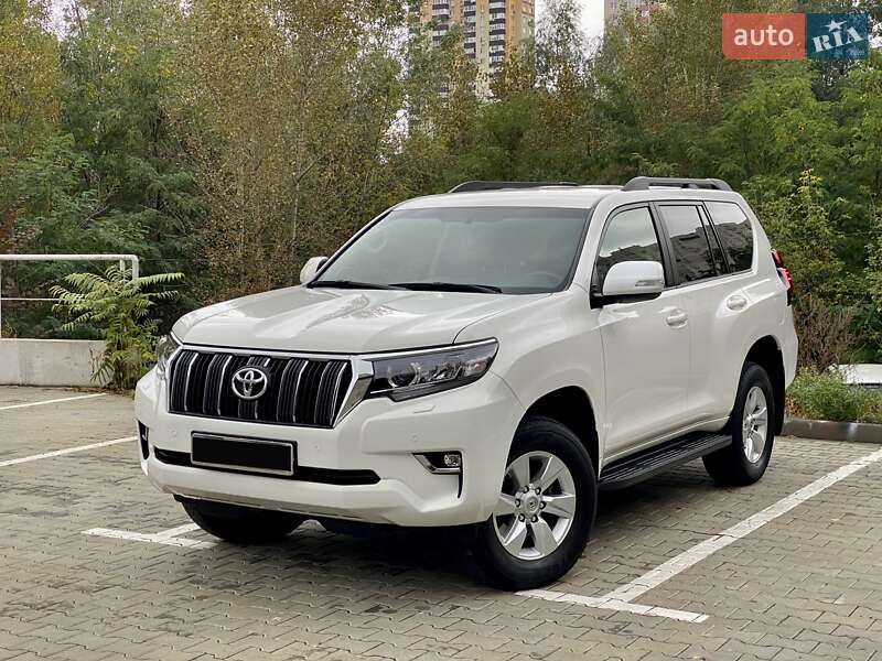 Внедорожник / Кроссовер Toyota Land Cruiser Prado 2019 в Киеве