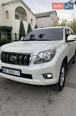Позашляховик / Кросовер Toyota Land Cruiser Prado 2010 в Дніпрі