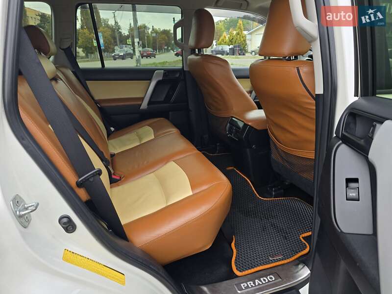 Позашляховик / Кросовер Toyota Land Cruiser Prado 2014 в Києві фото 31 Позашляховик / Кросовер Toyota Land Cruiser Prado 2014 в Києві