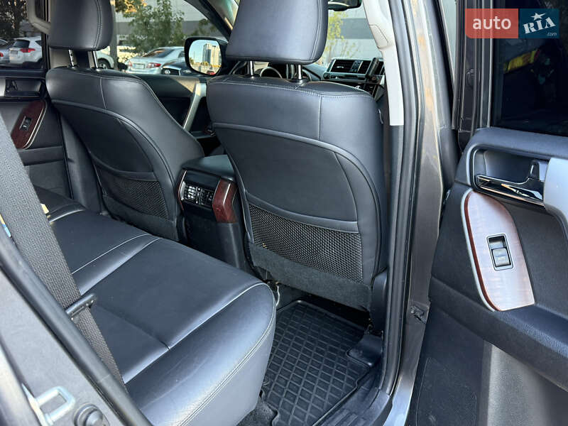 Внедорожник / Кроссовер Toyota Land Cruiser Prado 2013 в Одессе