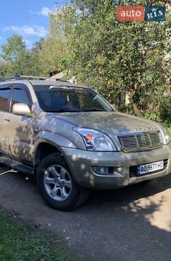 Внедорожник / Кроссовер Toyota Land Cruiser Prado 2005 в Межгорье