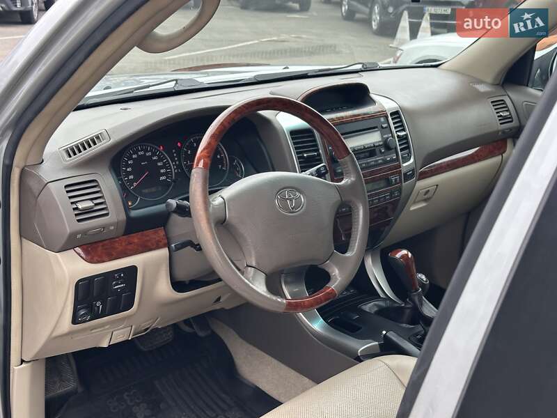 Внедорожник / Кроссовер Toyota Land Cruiser Prado 2006 в Киеве фото 16 Внедорожник / Кроссовер Toyota Land Cruiser Prado 2006 в Киеве