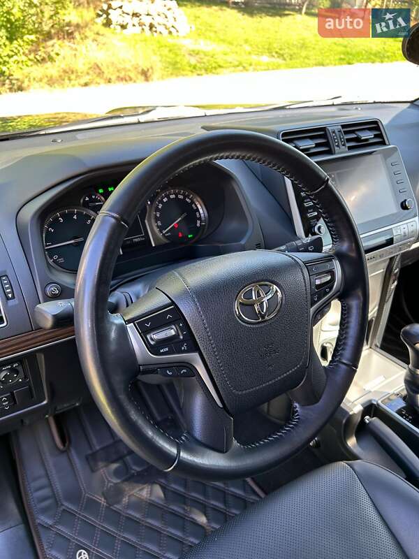 Позашляховик / Кросовер Toyota Land Cruiser Prado 2022 в Яремчі фото 39 Позашляховик / Кросовер Toyota Land Cruiser Prado 2022 в Яремчі