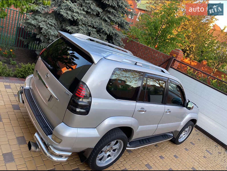 Внедорожник / Кроссовер Toyota Land Cruiser Prado 2006 в Лысянке