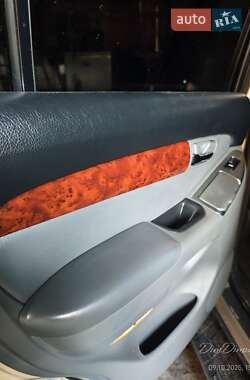 Внедорожник / Кроссовер Toyota Land Cruiser Prado 2005 в  фото 10 Внедорожник / Кроссовер Toyota Land Cruiser Prado 2005 в