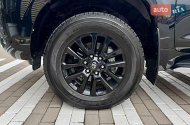 Внедорожник / Кроссовер Toyota Land Cruiser Prado 2023 в 