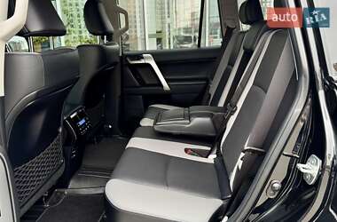 Внедорожник / Кроссовер Toyota Land Cruiser Prado 2023 в 