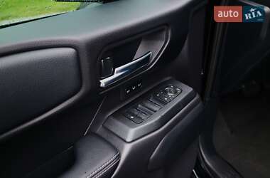 Внедорожник / Кроссовер Toyota Land Cruiser Prado 2024 в 