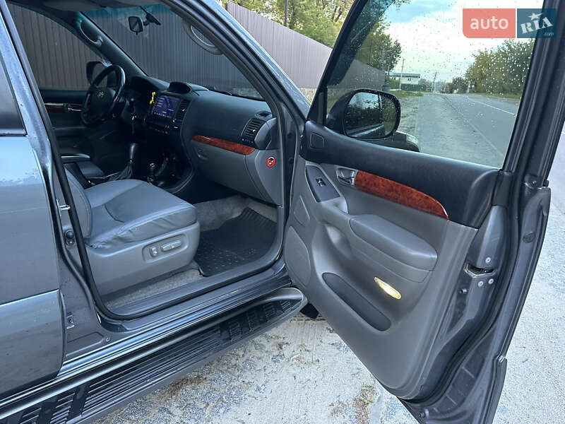 Внедорожник / Кроссовер Toyota Land Cruiser Prado 2005 в Львове