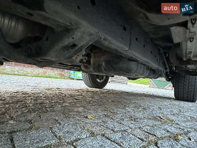 Внедорожник / Кроссовер Toyota Land Cruiser Prado 2005 в Львове