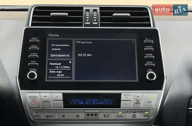 Позашляховик / Кросовер Toyota Land Cruiser Prado 2021 в 