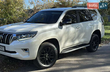 Позашляховик / Кросовер Toyota Land Cruiser Prado 2019 в Києві