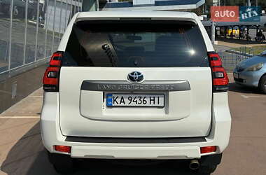 Внедорожник / Кроссовер Toyota Land Cruiser Prado 2019 в 