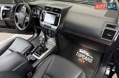 Внедорожник / Кроссовер Toyota Land Cruiser Prado 2020 в 