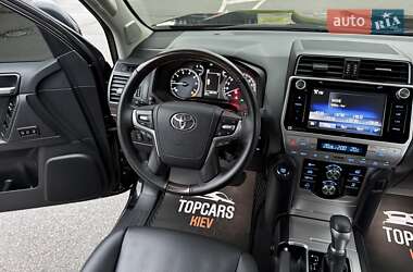 Внедорожник / Кроссовер Toyota Land Cruiser Prado 2020 в 