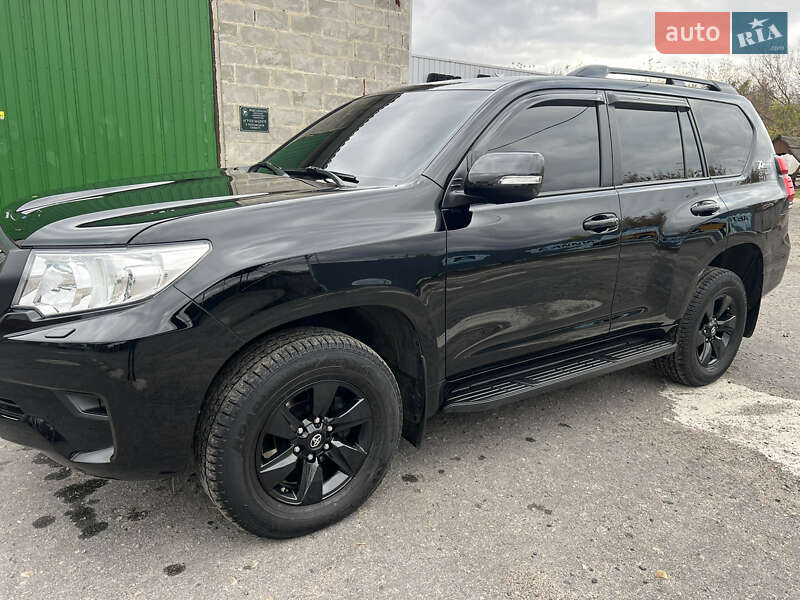 Внедорожник / Кроссовер Toyota Land Cruiser Prado 2019 в Полтаве