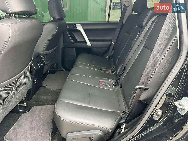 Внедорожник / Кроссовер Toyota Land Cruiser Prado 2019 в Полтаве