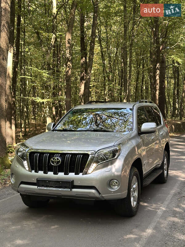 Toyota Land Cruiser Prado 2017