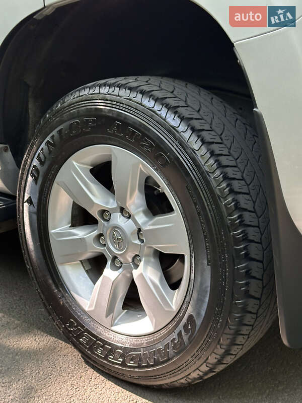 Позашляховик / Кросовер Toyota Land Cruiser Prado 2017 в Луцьку фото 24 Позашляховик / Кросовер Toyota Land Cruiser Prado 2017 в Луцьку