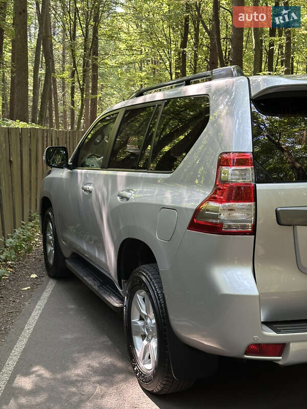 Позашляховик / Кросовер Toyota Land Cruiser Prado 2017 в Луцьку фото 26 Позашляховик / Кросовер Toyota Land Cruiser Prado 2017 в Луцьку