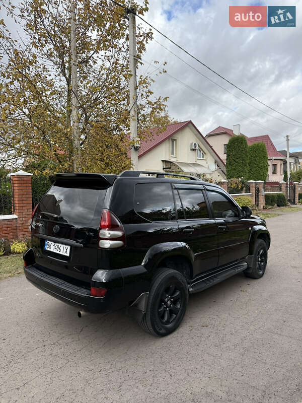 Позашляховик / Кросовер Toyota Land Cruiser Prado 2007 в Рівному