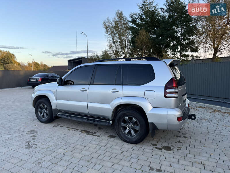 Внедорожник / Кроссовер Toyota Land Cruiser Prado 2006 в Львове