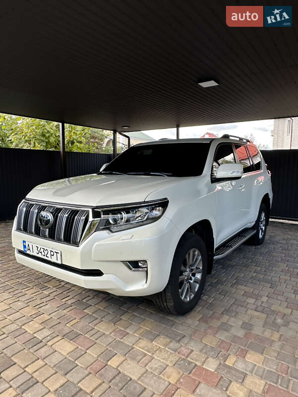 Внедорожник / Кроссовер Toyota Land Cruiser Prado 2018 в Киеве