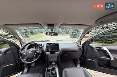 Внедорожник / Кроссовер Toyota Land Cruiser Prado 2021 в 