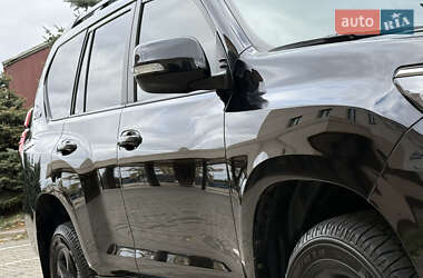 Внедорожник / Кроссовер Toyota Land Cruiser Prado 2021 в 