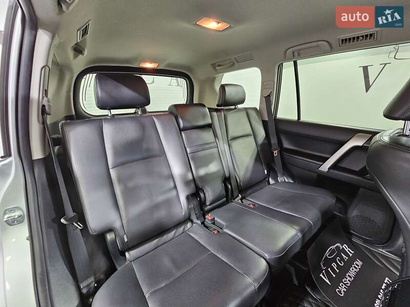 Позашляховик / Кросовер Toyota Land Cruiser Prado 2020 в Києві фото 6 Позашляховик / Кросовер Toyota Land Cruiser Prado 2020 в Києві