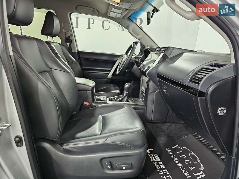 Позашляховик / Кросовер Toyota Land Cruiser Prado 2020 в Києві фото 18 Позашляховик / Кросовер Toyota Land Cruiser Prado 2020 в Києві