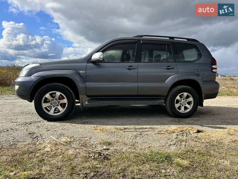 Позашляховик / Кросовер Toyota Land Cruiser Prado 2007 в Вишгороді