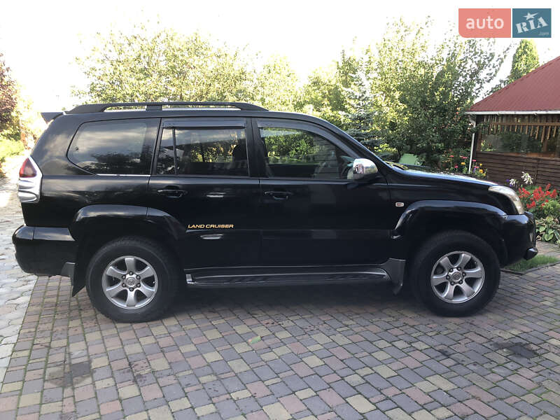 Внедорожник / Кроссовер Toyota Land Cruiser Prado 2005 в Хмельницком